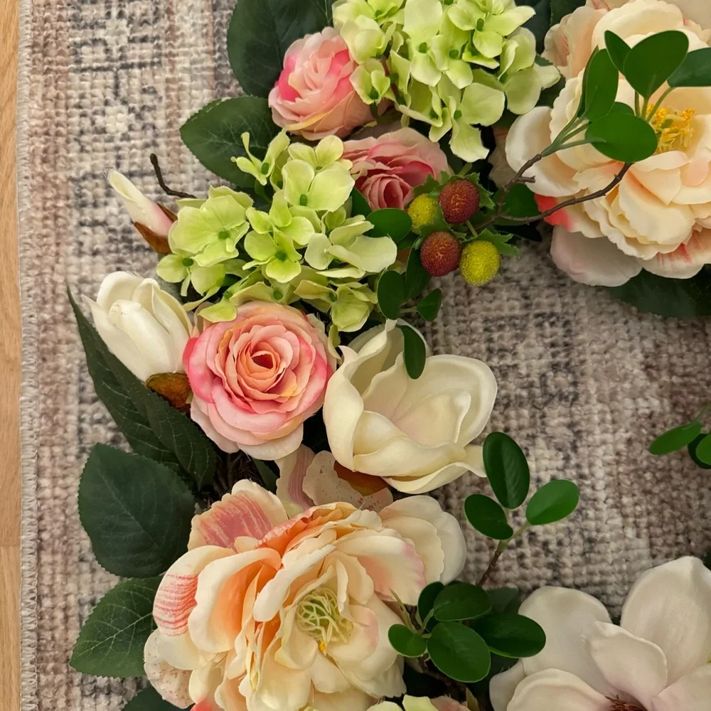 Mixed Rose / Hydrangea  |,Magnolia/ Spring Wreath 22”